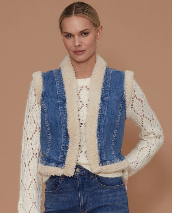 Le Jean Celeste Sherpa Vest - Desert